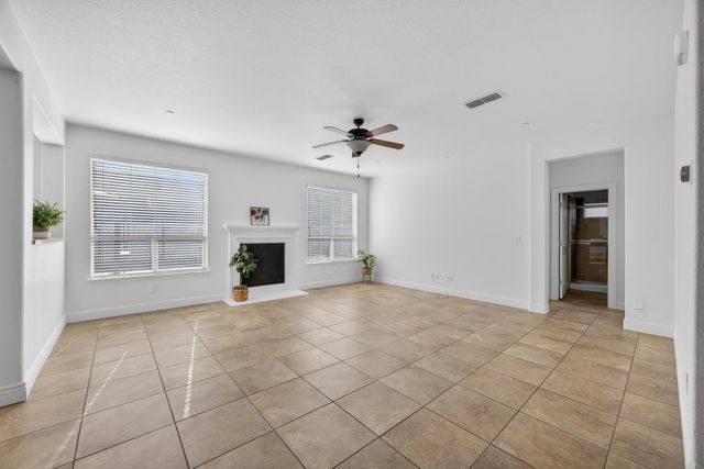 2439 Lincoln Air Park Dr, Lincoln, CA 95648