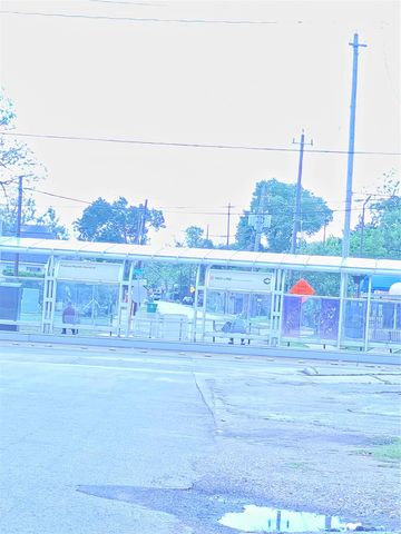 1006 Panama Street, Houston, TX 77009