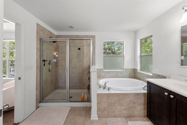 3401 W OAKELLAR AVENUE, Tampa, FL 33611