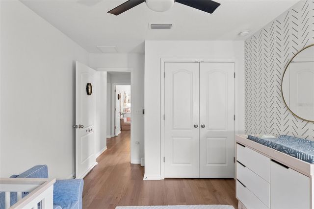 3401 W OAKELLAR AVENUE, Tampa, FL 33611