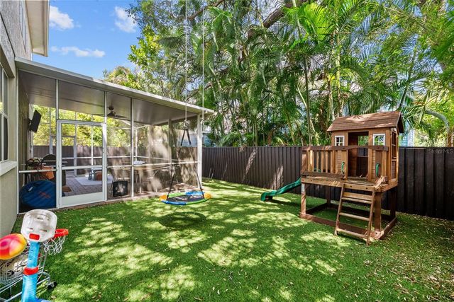 3401 W OAKELLAR AVENUE, Tampa, FL 33611