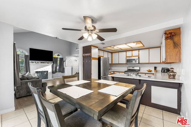 14200 Foothill Boulevard 30, Sylmar, CA 91342