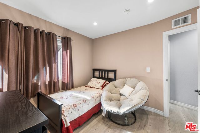 14200 Foothill Boulevard 30, Sylmar, CA 91342