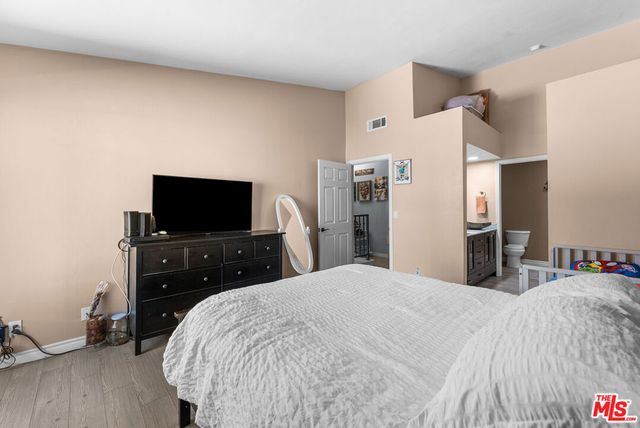 14200 Foothill Boulevard 30, Sylmar, CA 91342