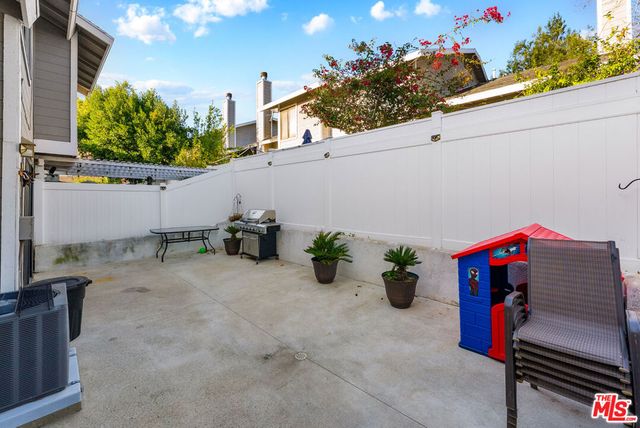 14200 Foothill Boulevard 30, Sylmar, CA 91342