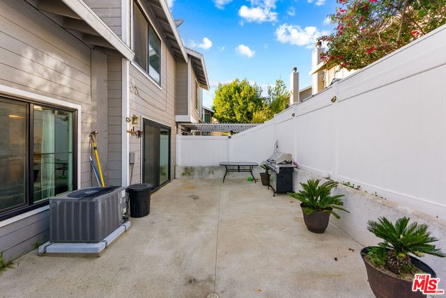 14200 Foothill Boulevard 30, Sylmar, CA 91342