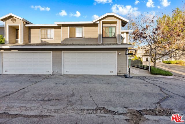 14200 Foothill Boulevard 30, Sylmar, CA 91342