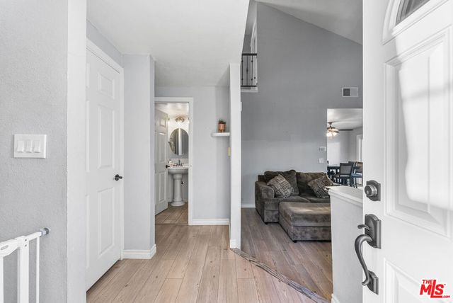 14200 Foothill Boulevard 30, Sylmar, CA 91342