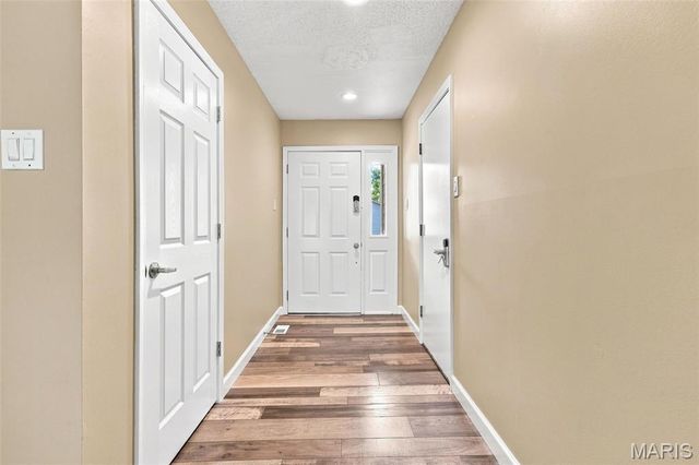 18 Spencers Crossing, St Peters, MO 63376