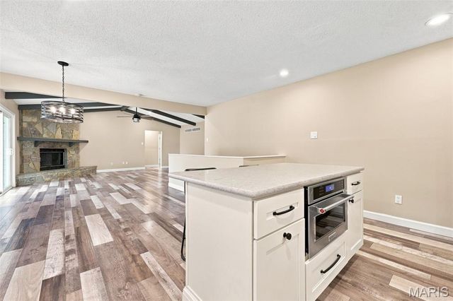 18 Spencers Crossing, St Peters, MO 63376