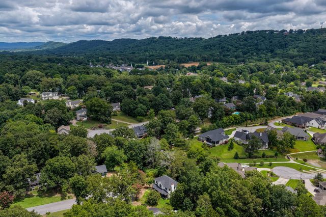 9124 Quail Run Drive, Chattanooga, TN 37421