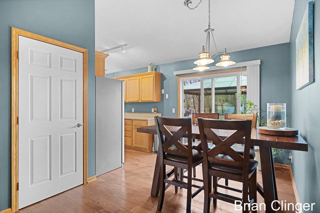 13452 152nd Avenue, Grand Haven, MI 49417