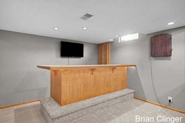 13452 152nd Avenue, Grand Haven, MI 49417