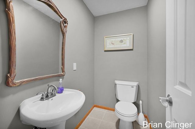 13452 152nd Avenue, Grand Haven, MI 49417