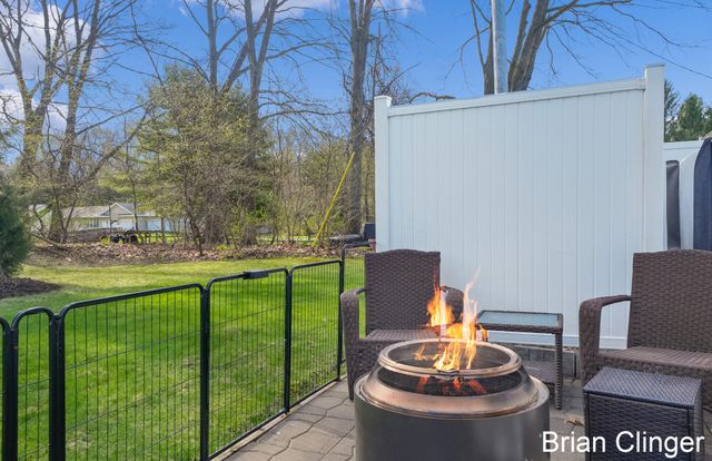 13452 152nd Avenue, Grand Haven, MI 49417
