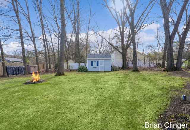 13452 152nd Avenue, Grand Haven, MI 49417