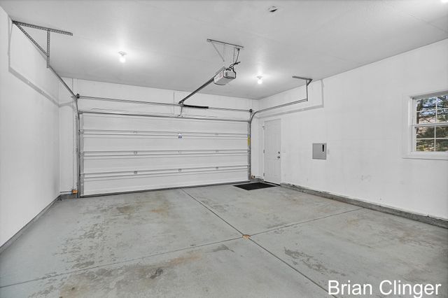 13452 152nd Avenue, Grand Haven, MI 49417