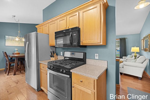 13452 152nd Avenue, Grand Haven, MI 49417