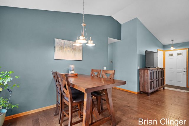 13452 152nd Avenue, Grand Haven, MI 49417