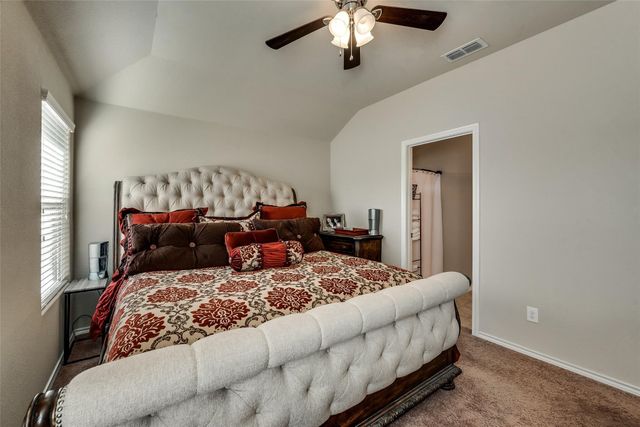 649 Clearbrook Street, Azle, TX 76020