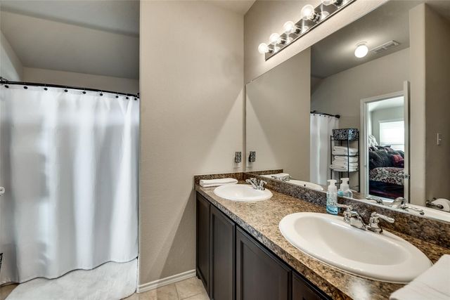 649 Clearbrook Street, Azle, TX 76020