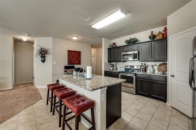 649 Clearbrook Street, Azle, TX 76020