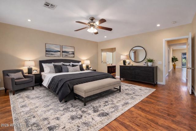 805 S SYCAMORE Avenue 216, Mesa, AZ 85202