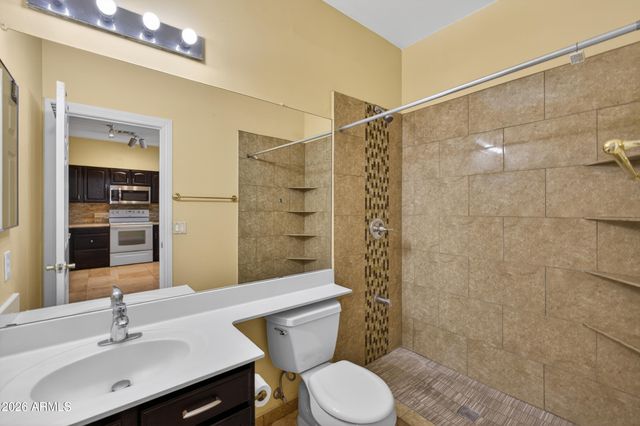 805 S SYCAMORE Avenue 216, Mesa, AZ 85202