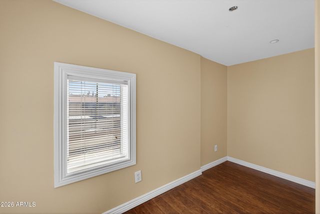 805 S SYCAMORE Avenue 216, Mesa, AZ 85202