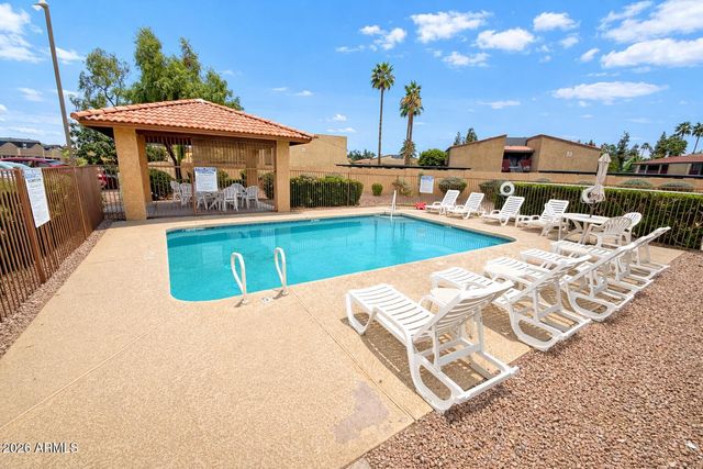 805 S SYCAMORE Avenue 216, Mesa, AZ 85202