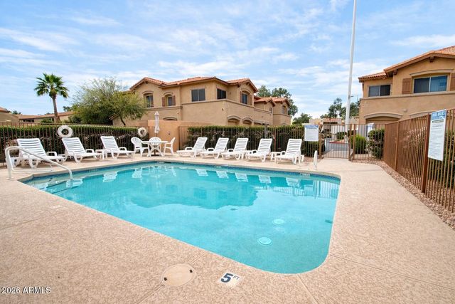 805 S SYCAMORE Avenue 216, Mesa, AZ 85202