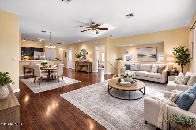 805 S SYCAMORE Avenue 216, Mesa, AZ 85202