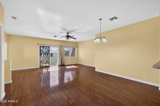 805 S SYCAMORE Avenue 216, Mesa, AZ 85202