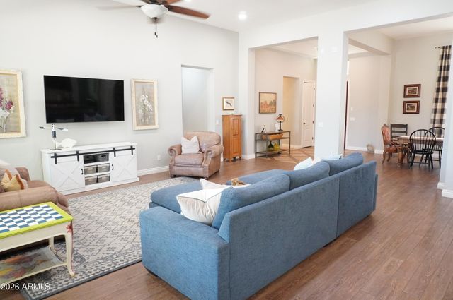 2910 E WILDHORSE Drive, Gilbert, AZ 85297