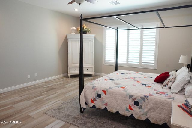 2910 E WILDHORSE Drive, Gilbert, AZ 85297
