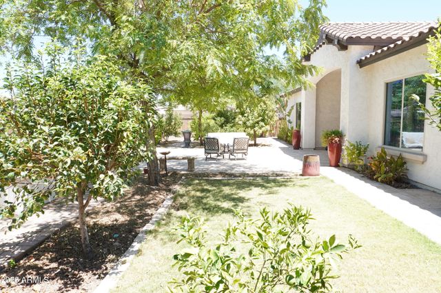2910 E WILDHORSE Drive, Gilbert, AZ 85297