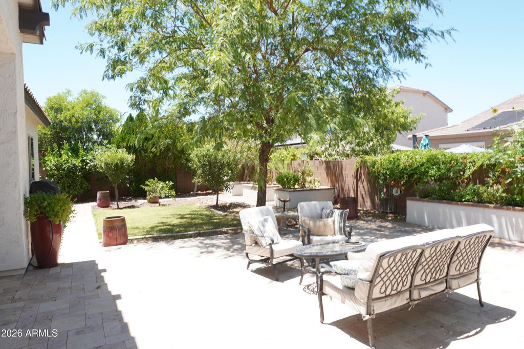 2910 E WILDHORSE Drive, Gilbert, AZ 85297