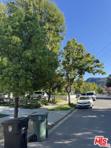 446 N California Street, Burbank, CA 91505