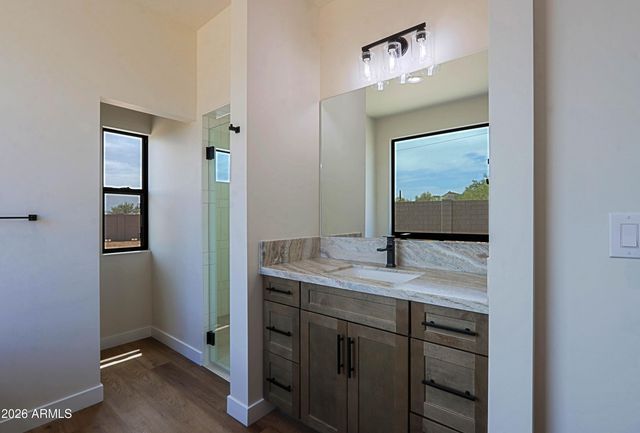553 W CAVALRY Road, New River, AZ 85087