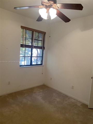 1659 Passion Vine Cir 18-4, Weston, FL 33326