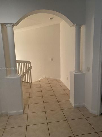 1659 Passion Vine Cir 18-4, Weston, FL 33326