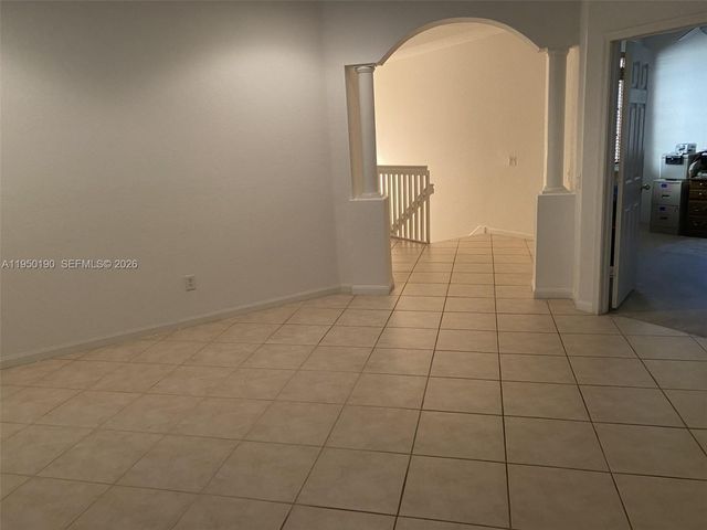 1659 Passion Vine Cir 18-4, Weston, FL 33326