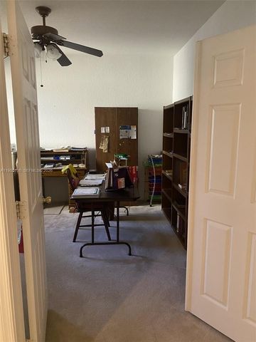1659 Passion Vine Cir 18-4, Weston, FL 33326