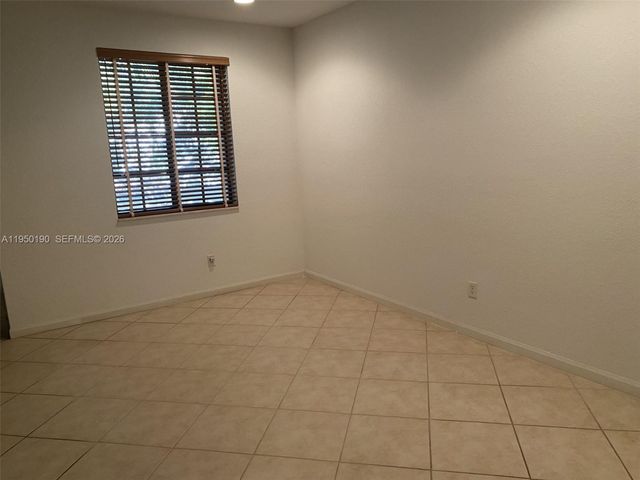 1659 Passion Vine Cir 18-4, Weston, FL 33326