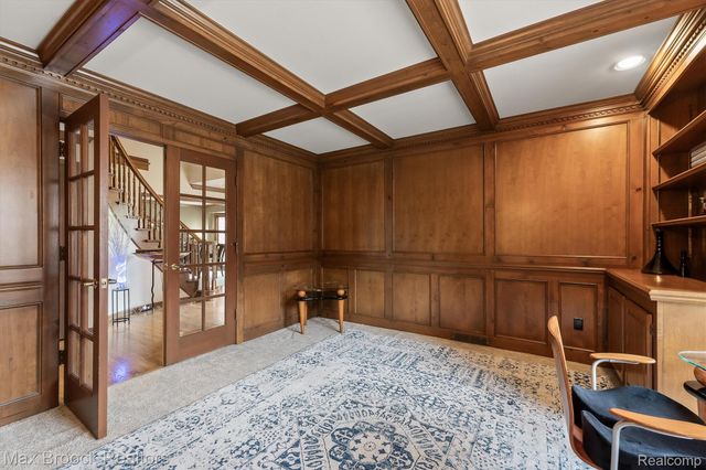 3015 Woodcreek Way, Bloomfield Charter Township, MI 48304