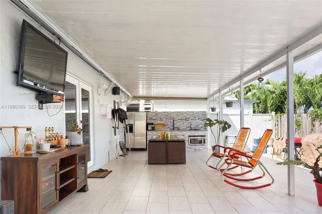 11397 SW 185th Ter, Miami, FL 33157