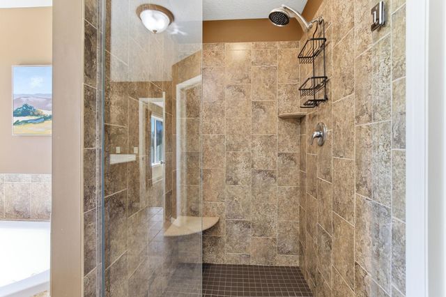 16471 Hawk Ridge Court NW, Prior Lake, MN 55372