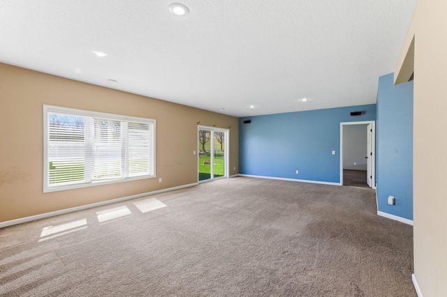 16471 Hawk Ridge Court NW, Prior Lake, MN 55372