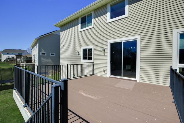 16471 Hawk Ridge Court NW, Prior Lake, MN 55372