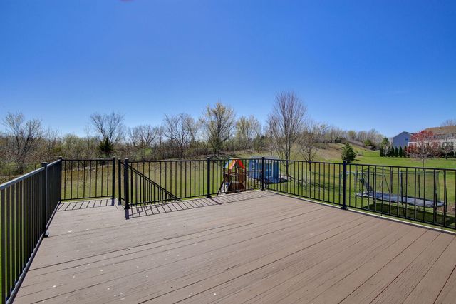 16471 Hawk Ridge Court NW, Prior Lake, MN 55372